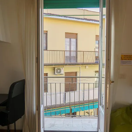 Cozy 1-br Near Ponte Vecchio *